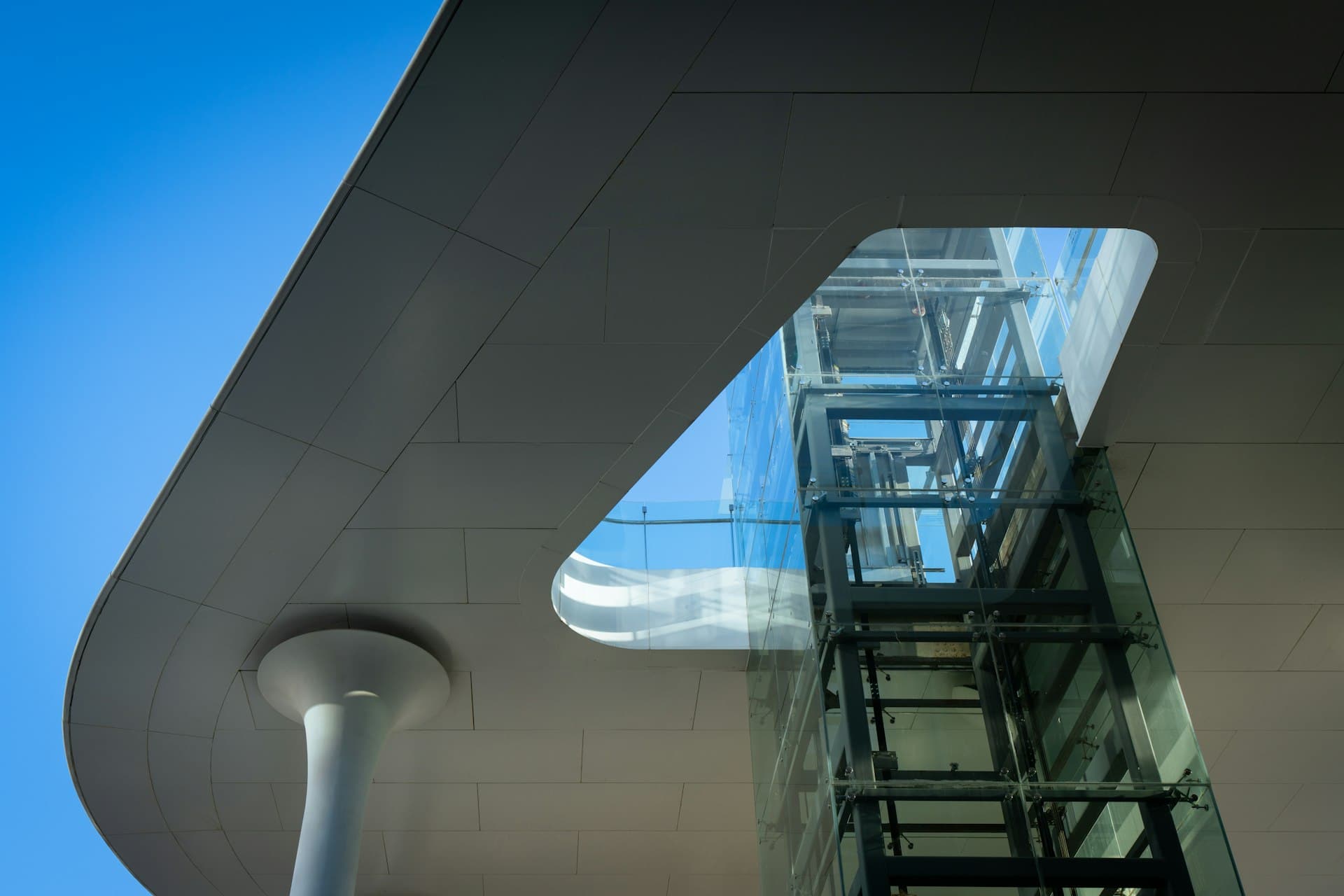 Moderne liftschacht constructie